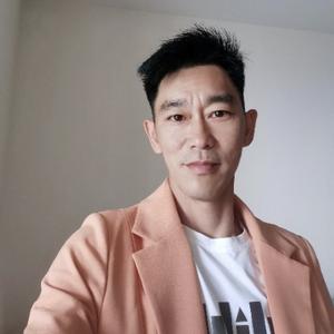 飘向故乡的云头像