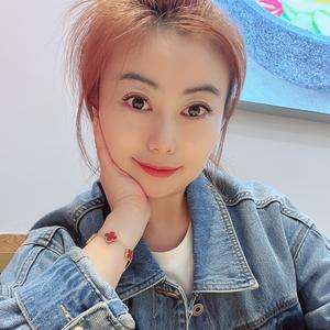 大姐胡芸溪头像