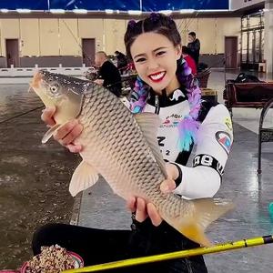 糕点钓鱼飞哥头像