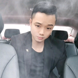 黄小丰头像