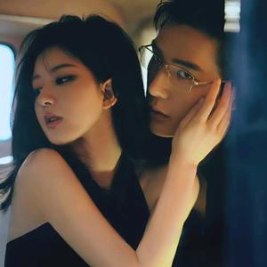 三点小青粽头像