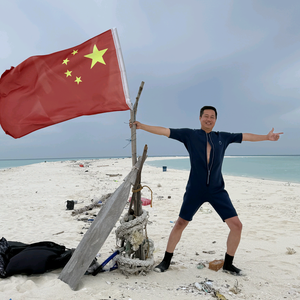 雷盛办公印后机具头像