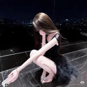 𝓐𝓤𝓡𝓞𝓡·祈璃头像