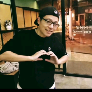 默默脱口秀头像