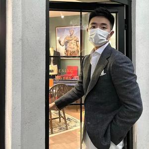 三年冒洗卡头像