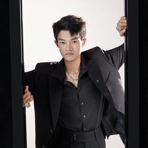 小帅新歌~《乡巴佬进城》欢迎收听头像