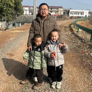 赣A小伙在沙特头像