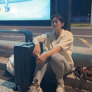 小丽头像
