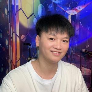 广西小春哥头像
