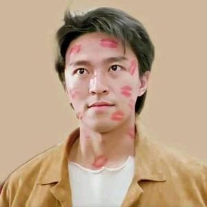 小何讲电影头像