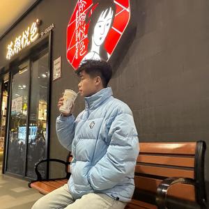 沉着微风0a头像