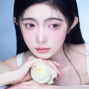 杨小甜头像