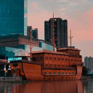 湖州MT PARK酒吧  子黑头像