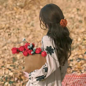 朵*^O^*朵头像