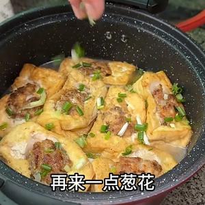 溪流边洗衣服的村姑头像
