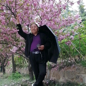 张耿溢头像