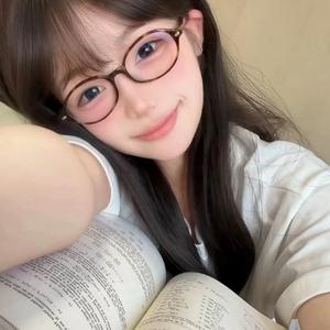 许霖枝头像
