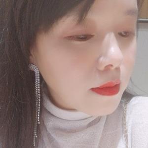 华瑞凯琳乐乐头像