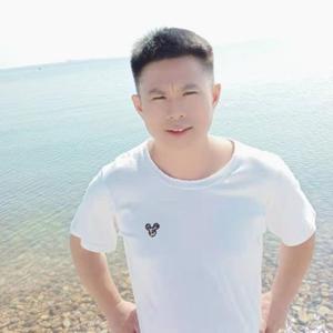 回目一笑匆匆而过头像