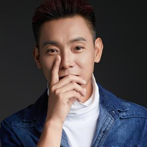 伍蝠-于飞趣钓鱼头像