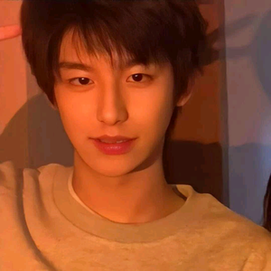 小洋爱喝北冰洋头像