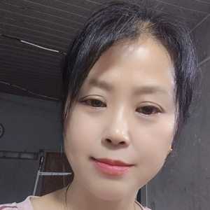 芬芬吖头像