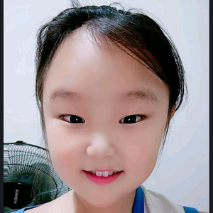 @吃货小佳怡头像