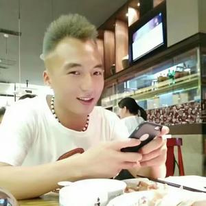 李周头像