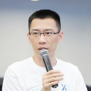 小堡说头像