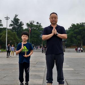 悦观潮深圳手信老钟头像