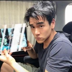 猪朱侠影视创作 头像