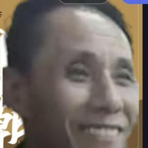 一笑大叔头像