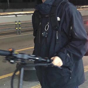小张真的不会拍头像