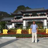二手车届小岑同学头像