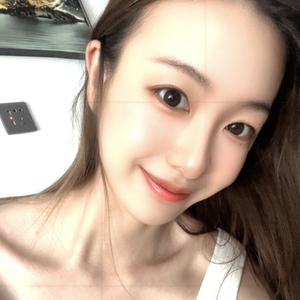 瑶瑶小藍甁头像