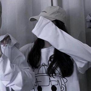 胡俗里头像